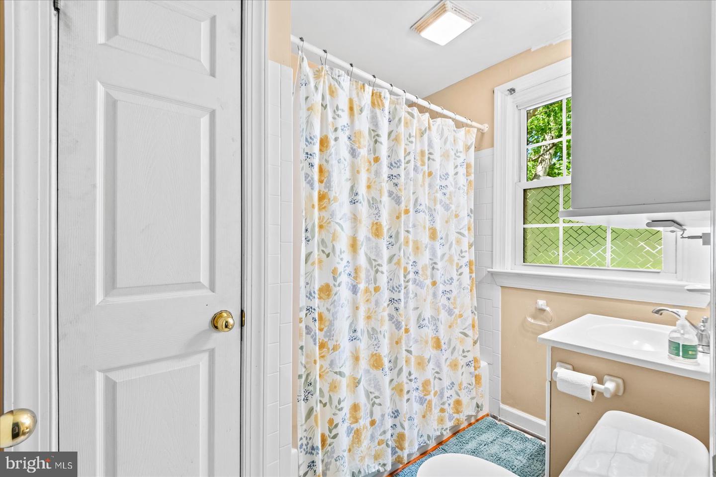 11456 Chesterfield Rd Property Photo 33