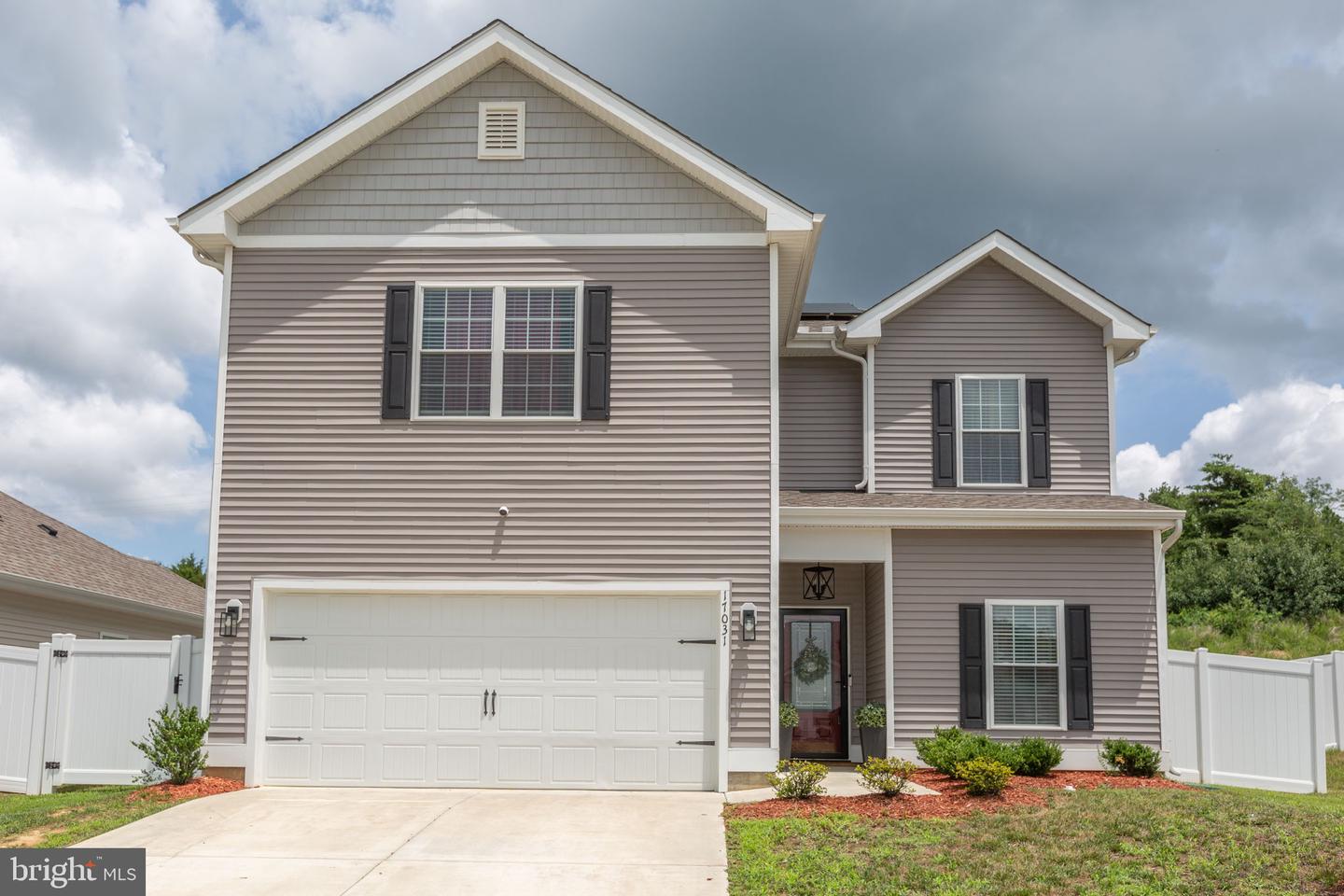 17031 Brookwood Dr Property Photo 1