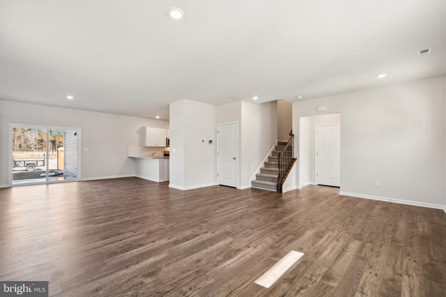 17456 Clark And York St Property Photo 5