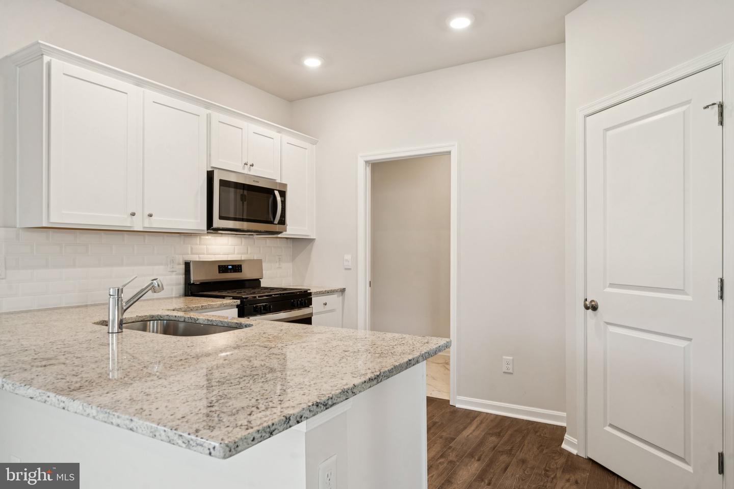 17456 Clark And York St Property Photo 9