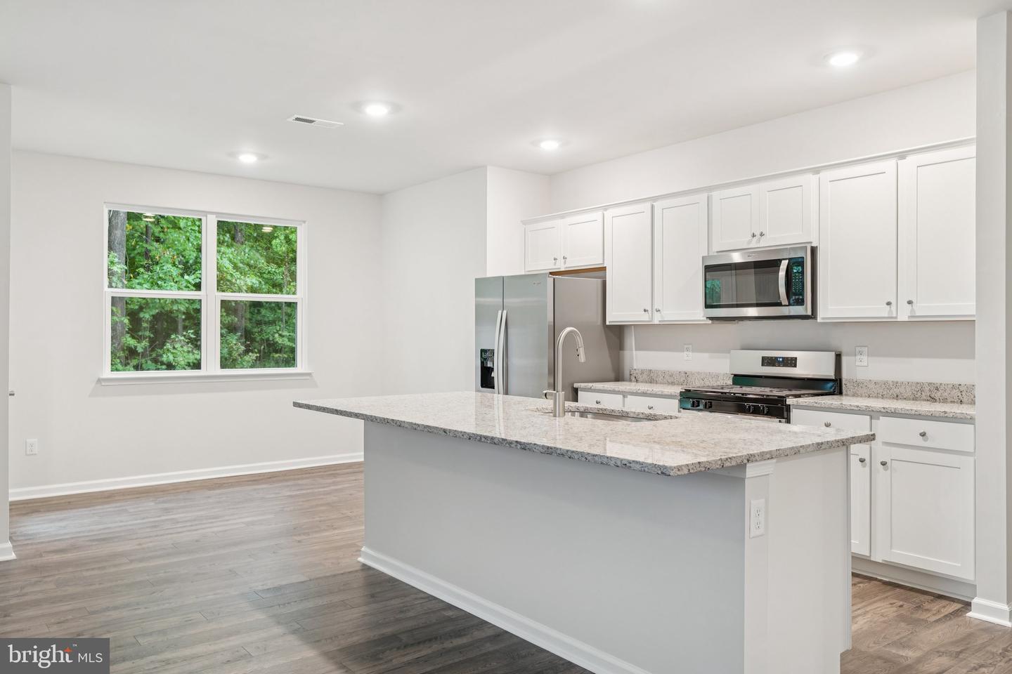 6278 Sterling Way Property Photo 3