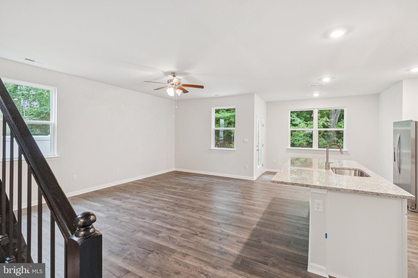 6278 Sterling Way Property Photo 7