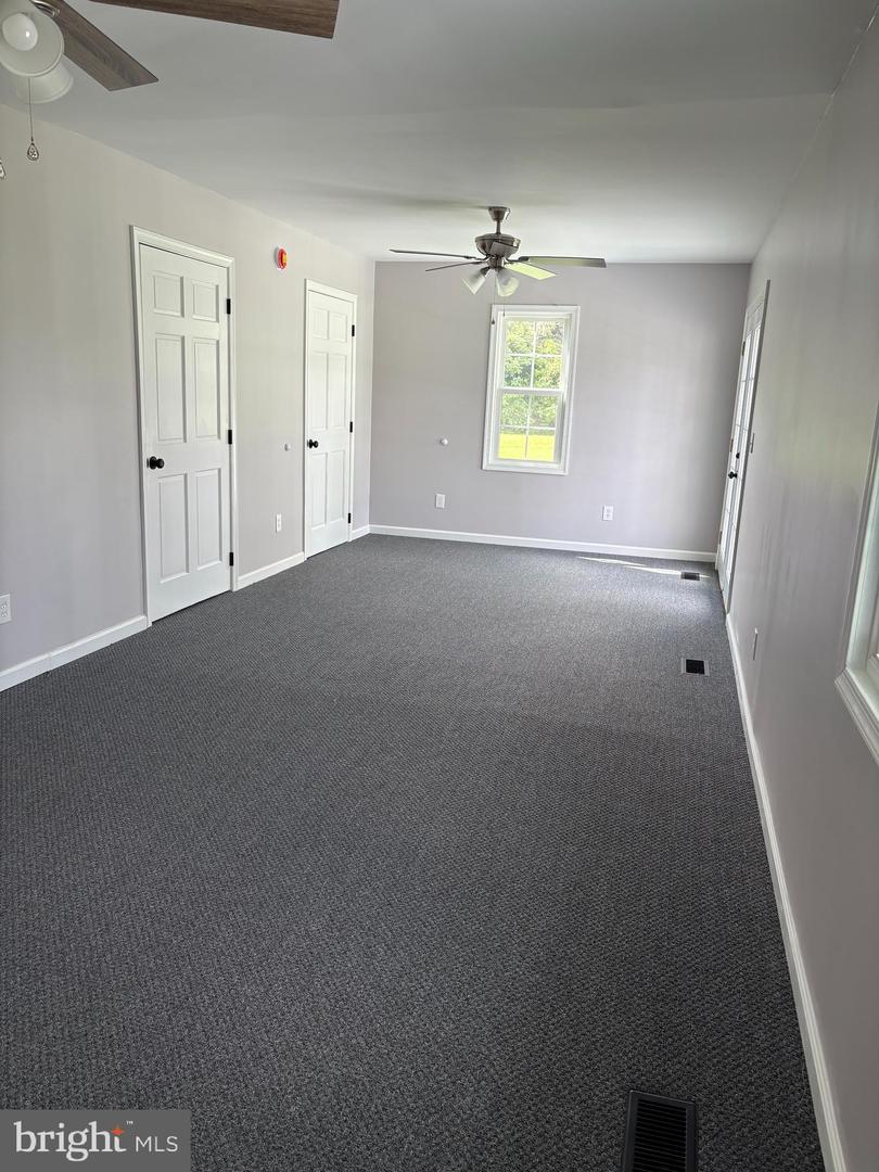 17263 New Baltimore Rd Property Photo 14