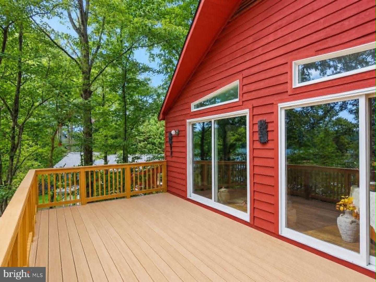 8 Mahon Cir Property Photo 3