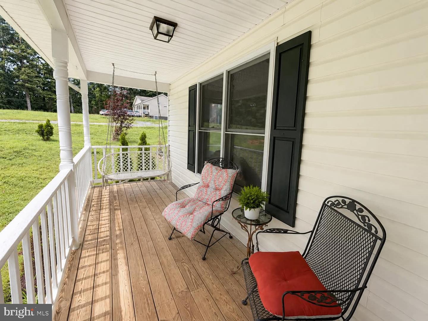 408 Land Or Dr Property Photo 5