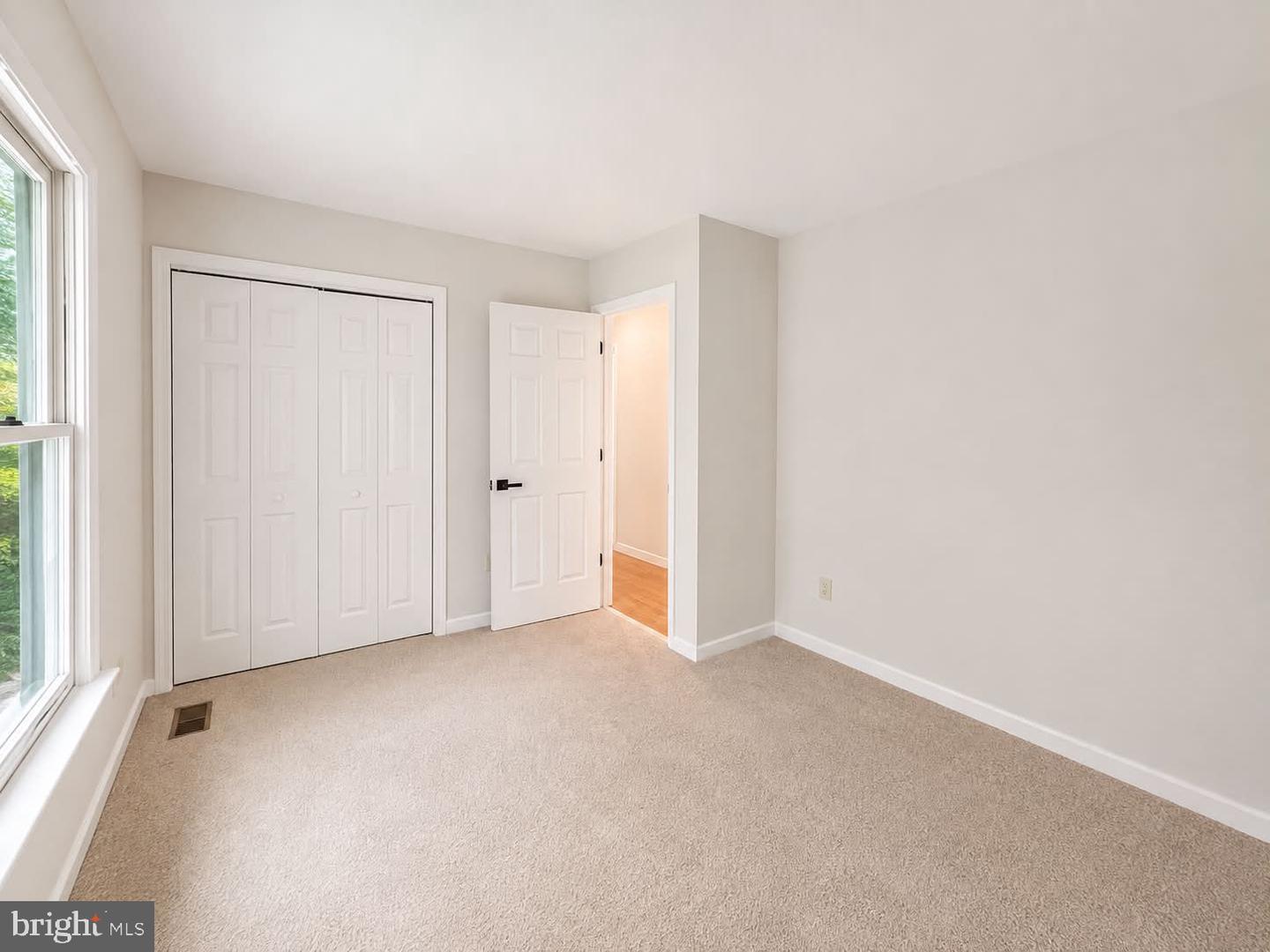 408 Land Or Dr Property Photo 17