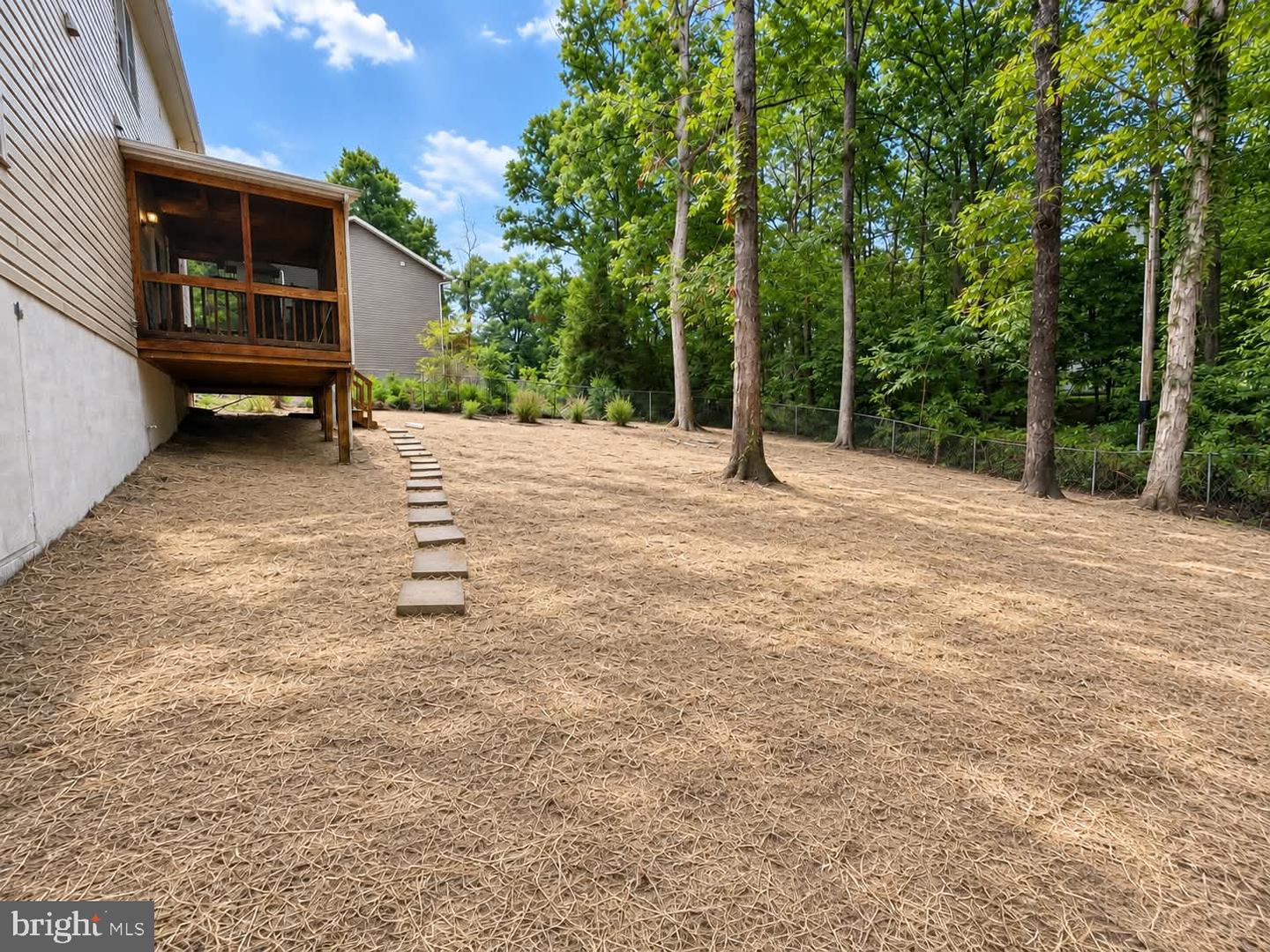 408 Land Or Dr Property Photo 30