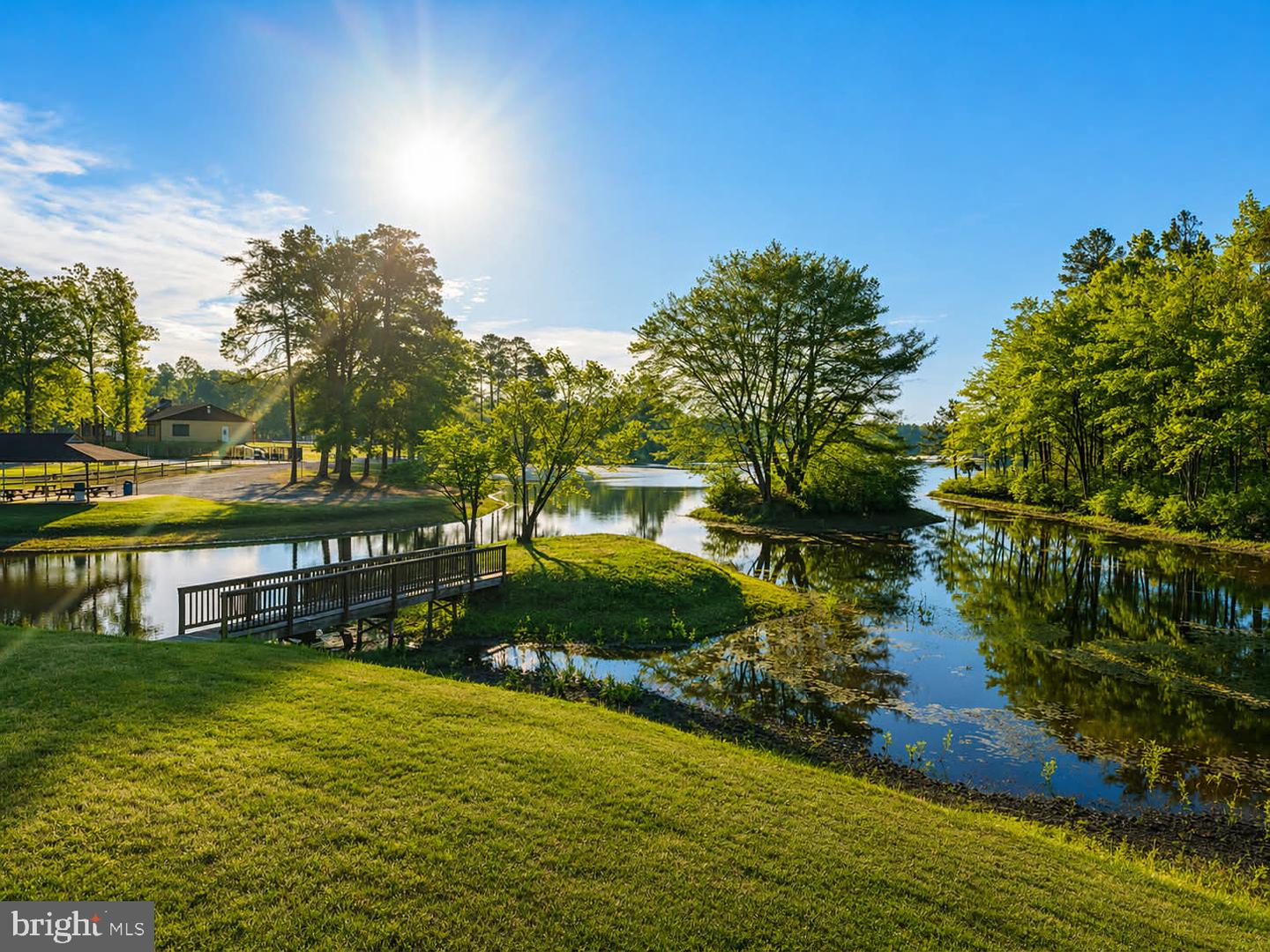 408 Land Or Dr Property Photo 33
