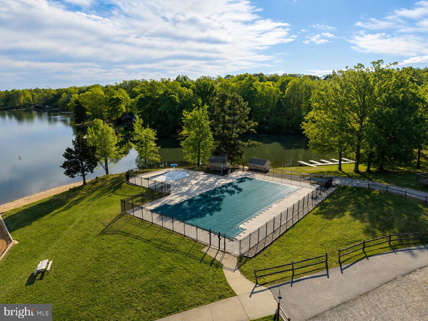 408 Land Or Dr Property Photo 46
