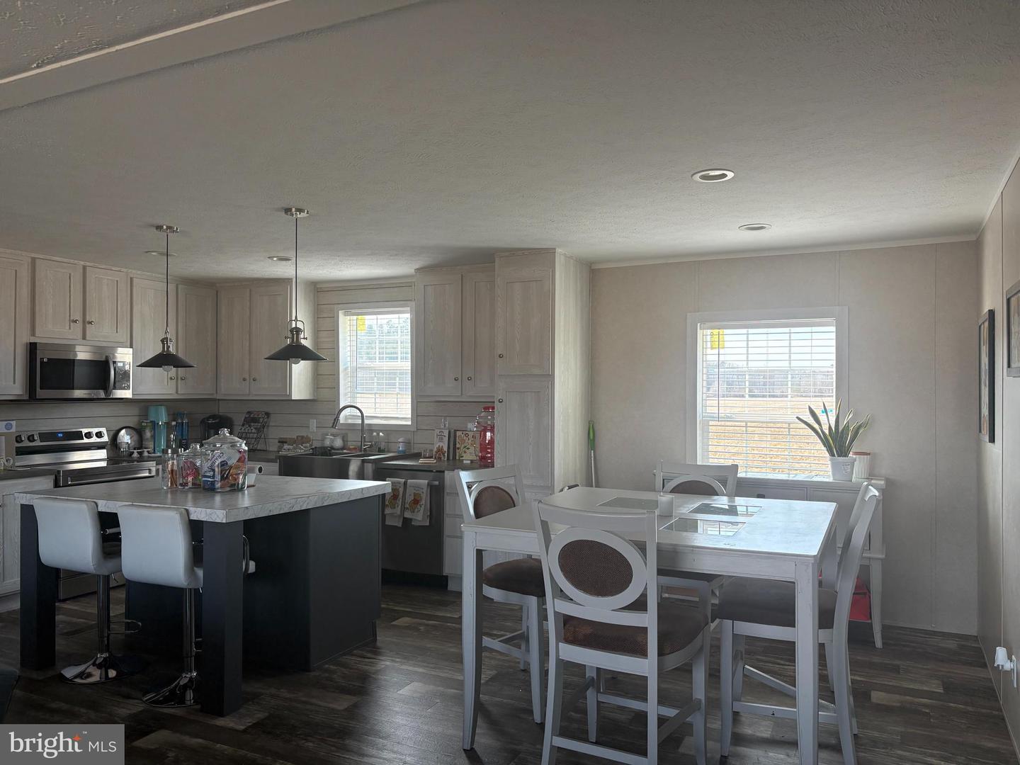 8236 Camden Rd Property Photo 4