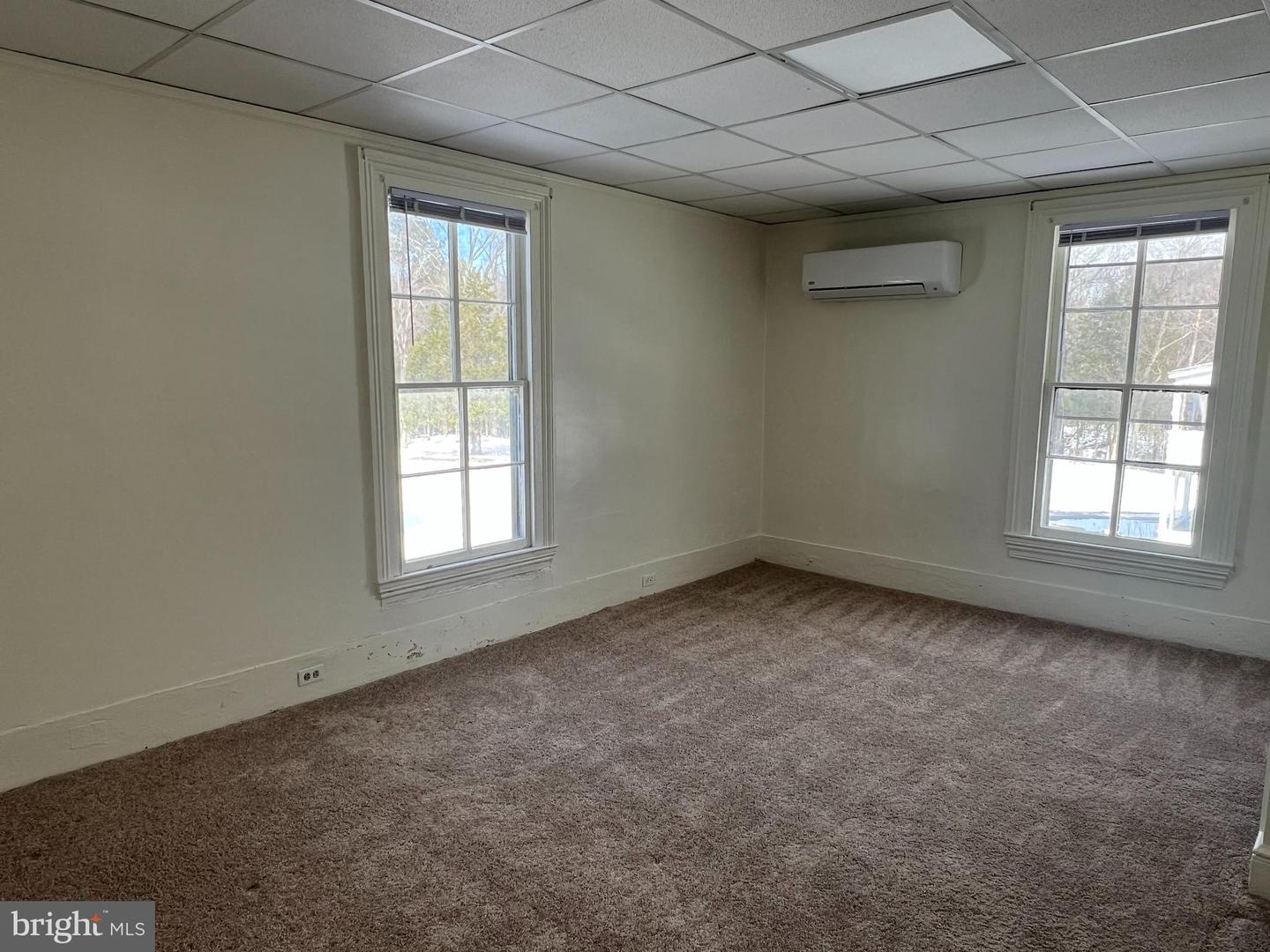 121 E Broaddus Ave #3 Property Photo 5