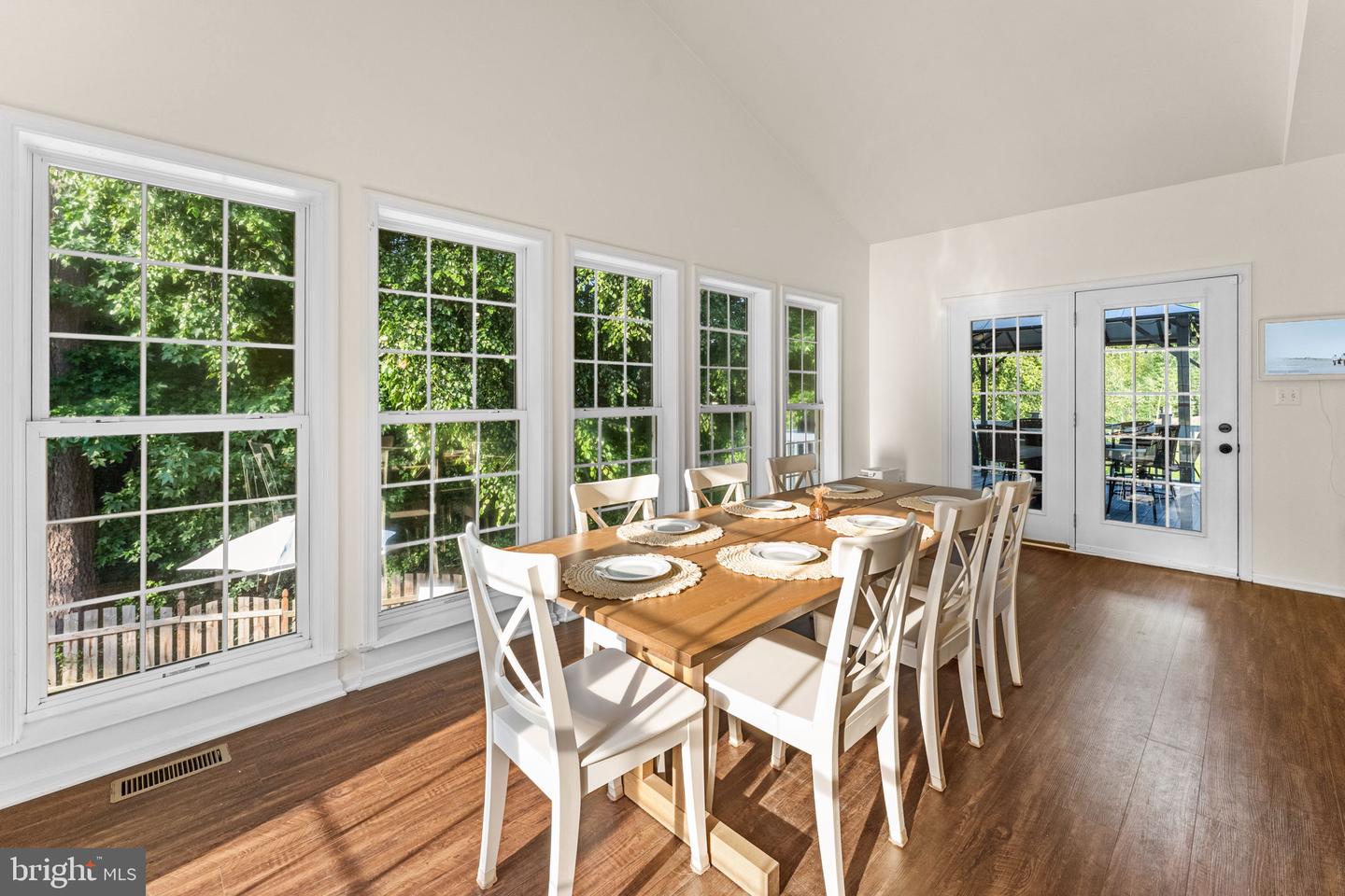 18015 Jackson Dr Property Photo 8