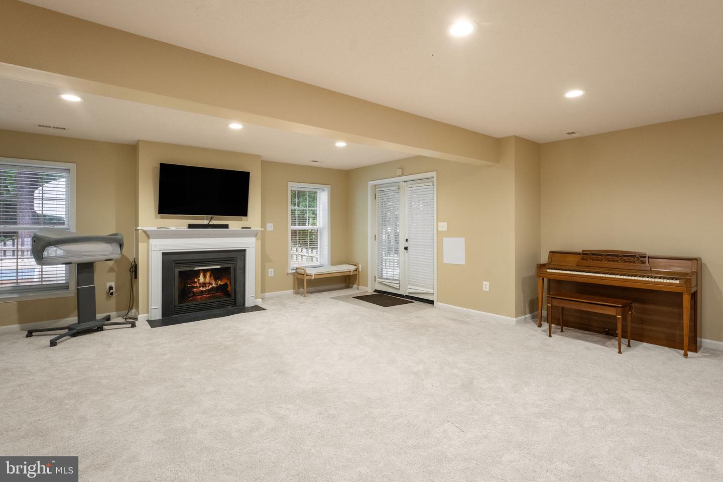 18015 Jackson Dr Property Photo 36
