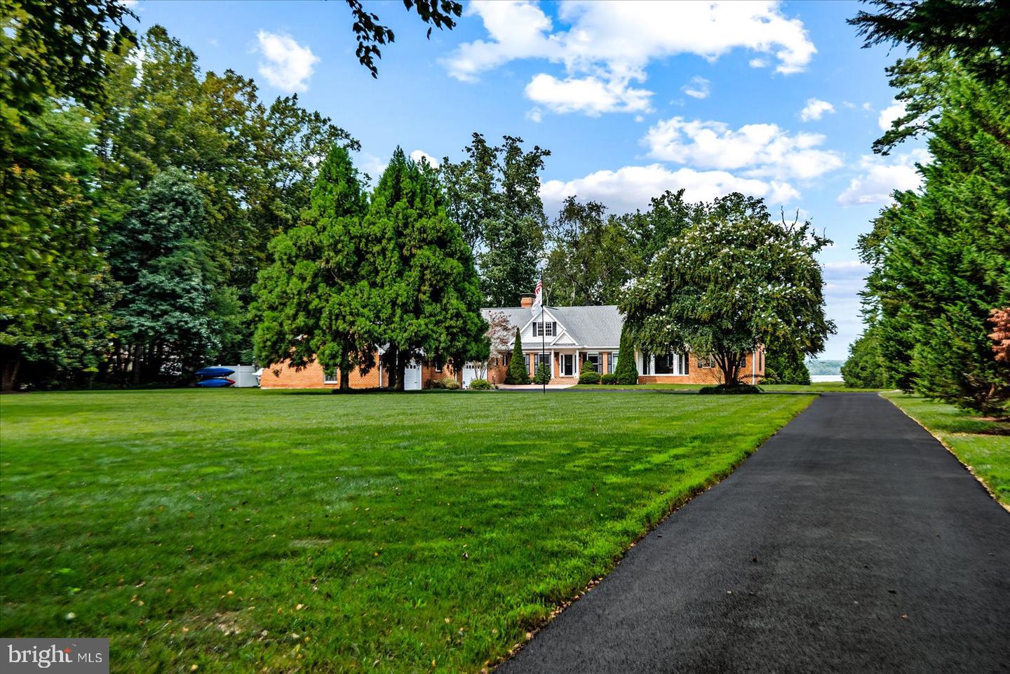 29475 Goose Point Ct Property Photo 3