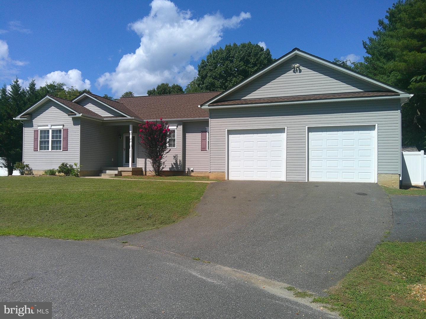 26225 Townfield Dr Property Photo 1