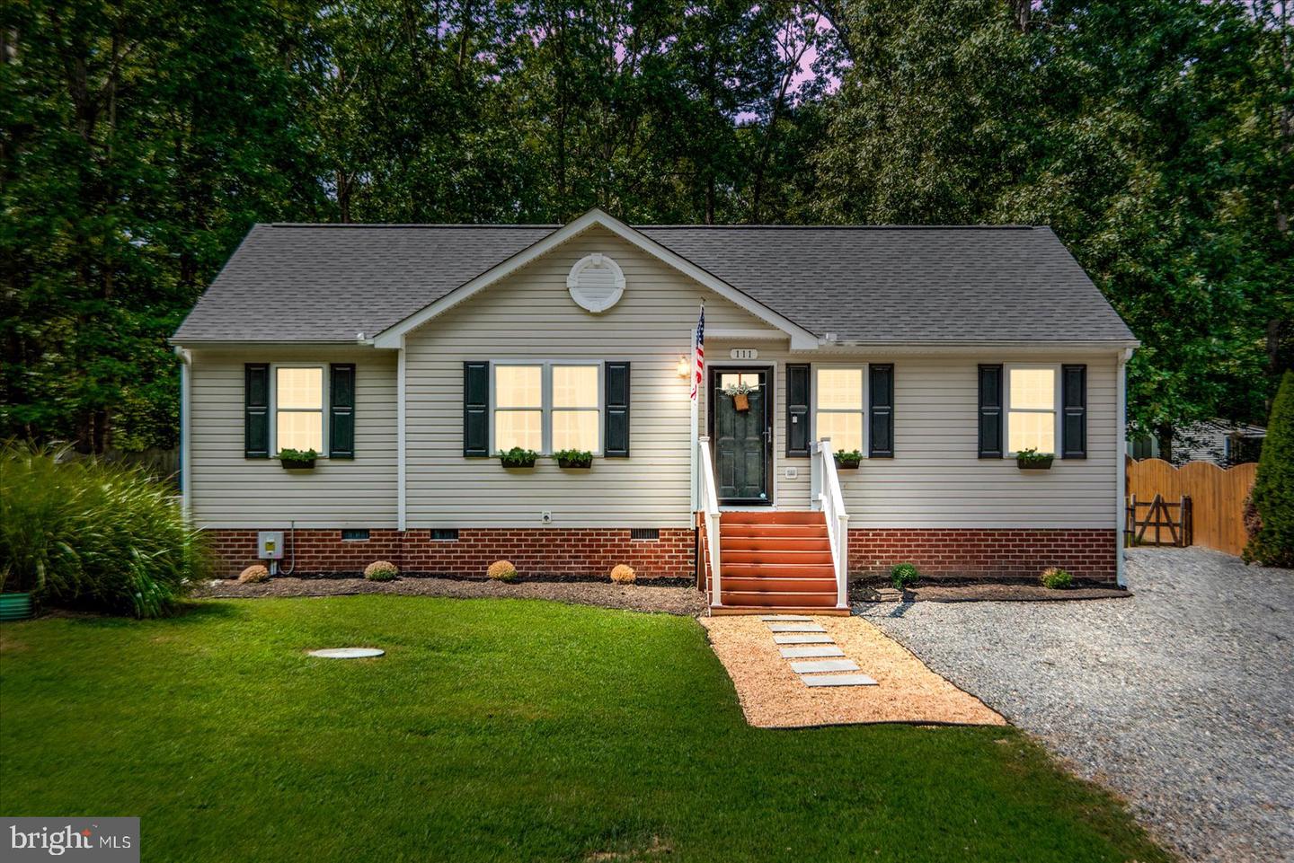 111 Patrick Henry Dr Property Photo 1