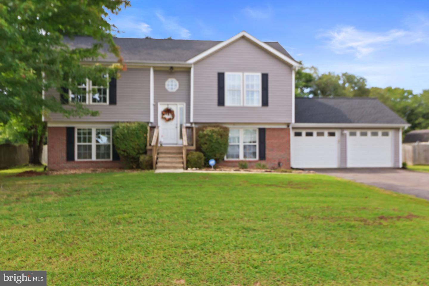 7262 Port St Property Photo 1