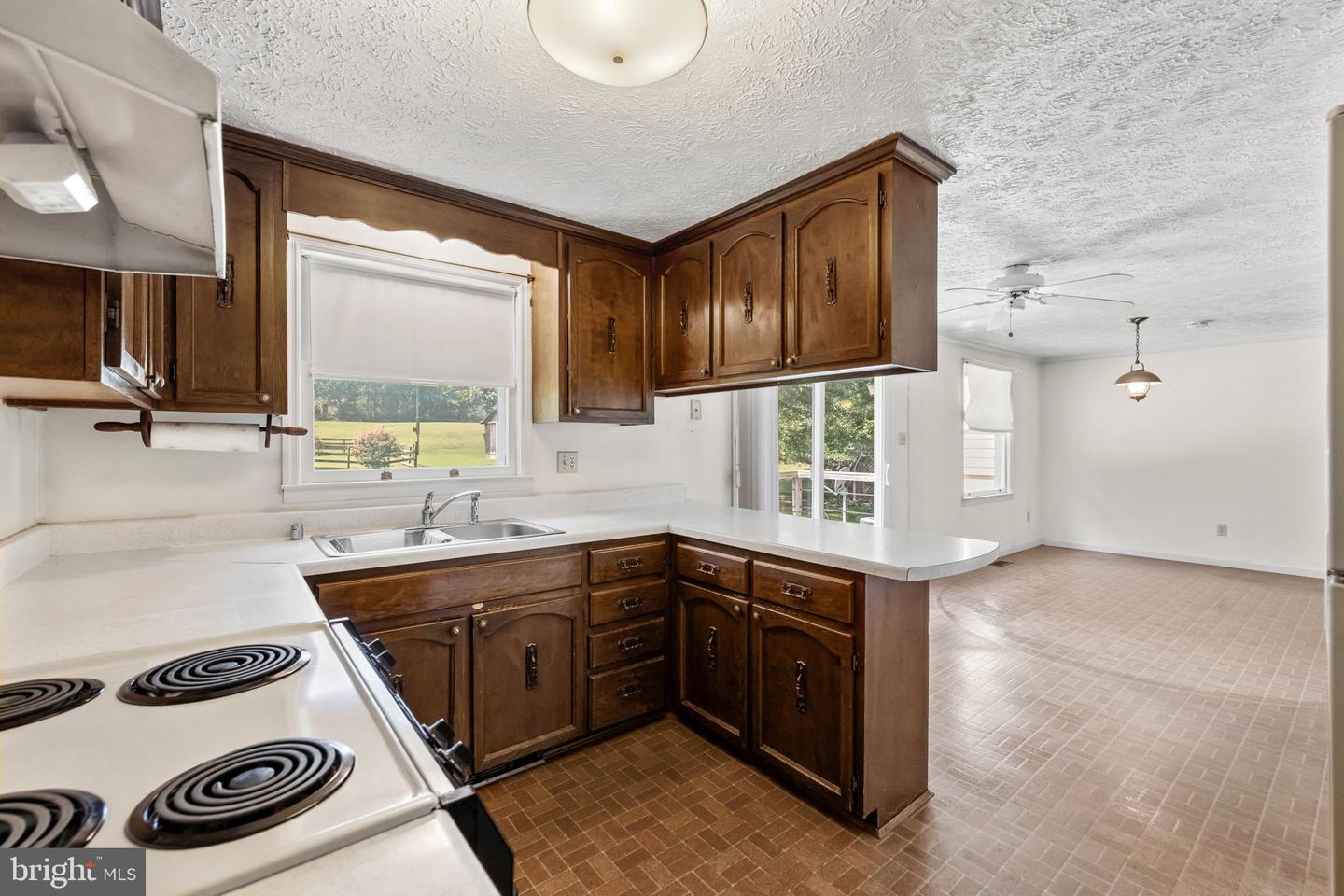 5228 Macedonia Rd Property Photo 10