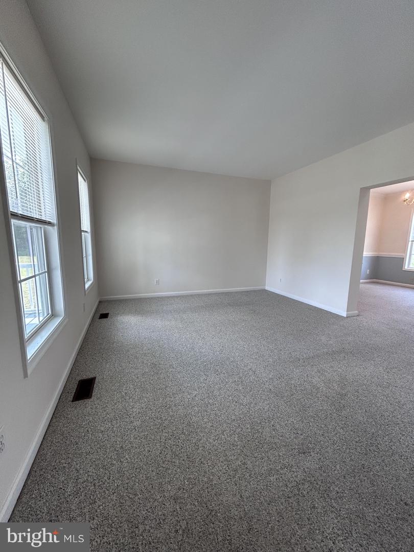 348 Main St Property Photo 2