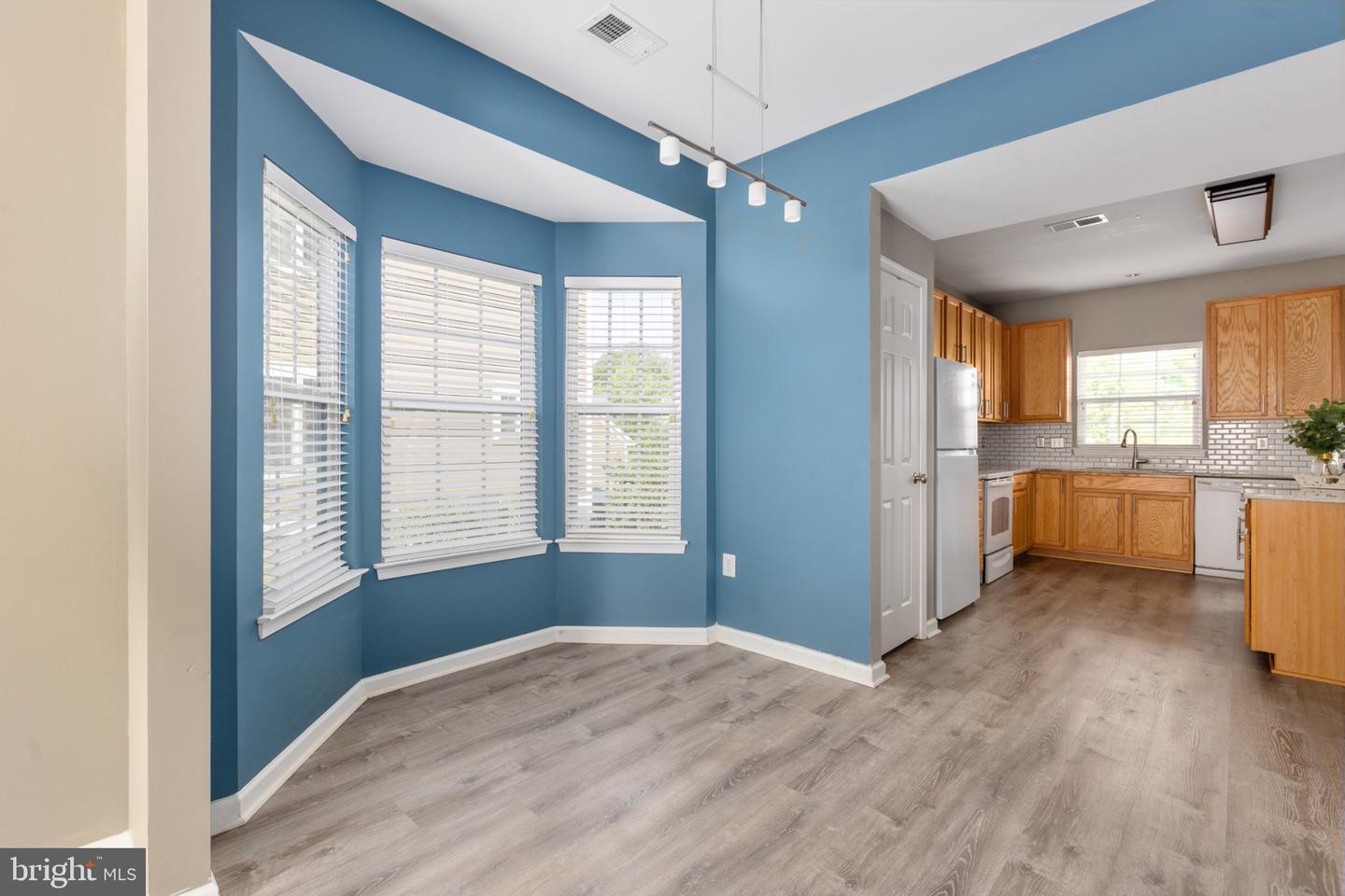 7129 Marsh St Property Photo 9