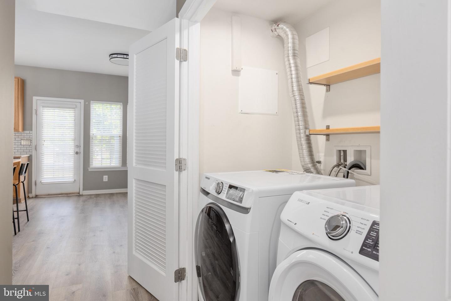 7129 Marsh St Property Photo 16