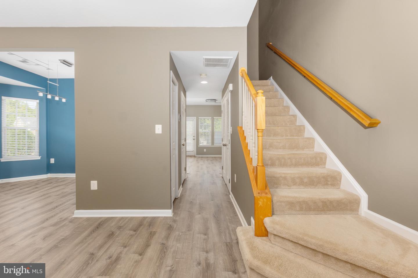 7129 Marsh St Property Photo 18
