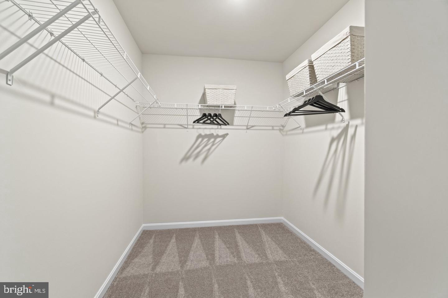 17382 Clark & York Blvd Property Photo 16