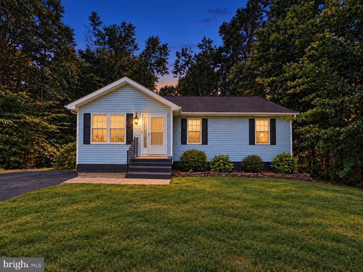 316 LAND OR DR Property Photo 1