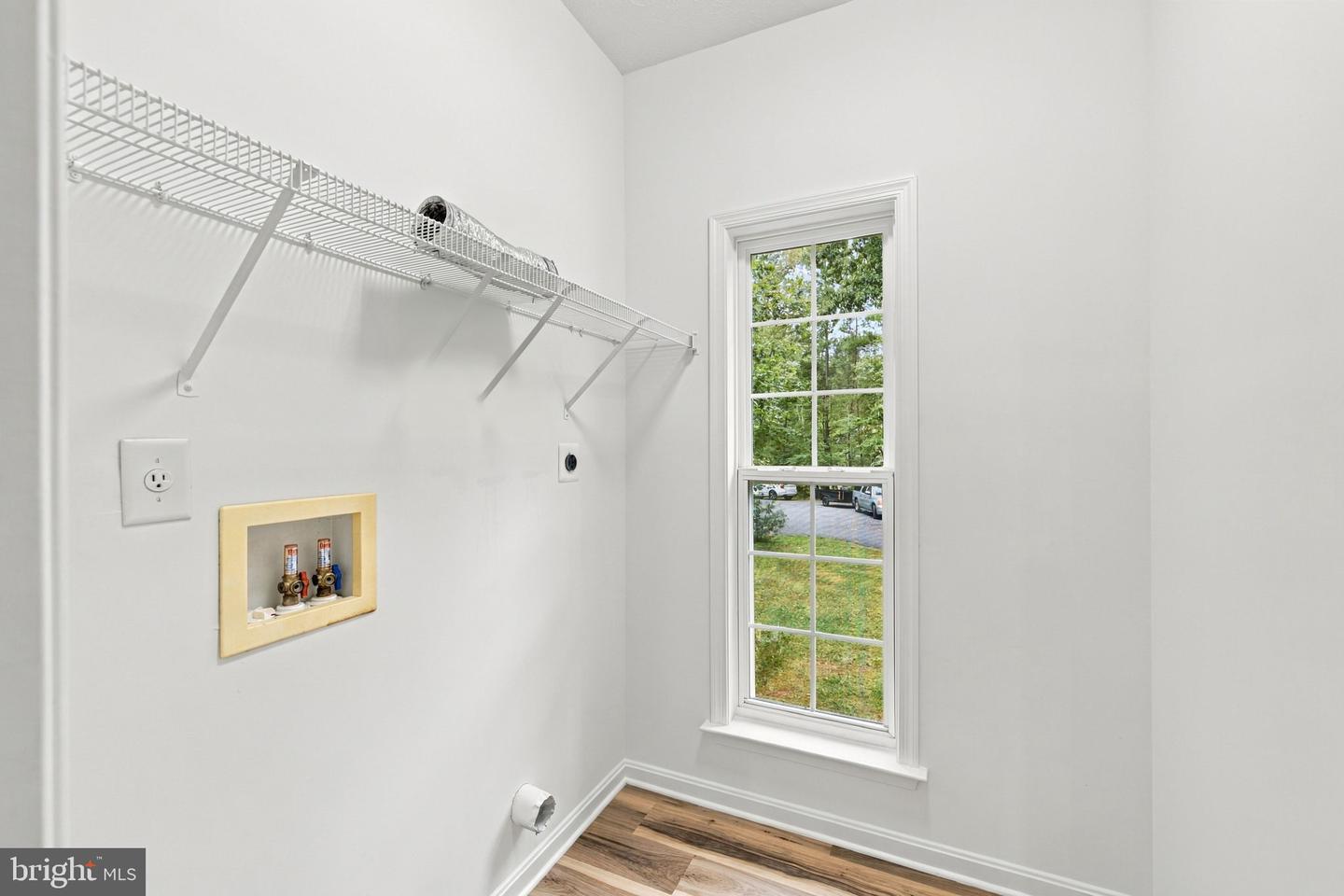 95 Albertson Ct Property Photo 20