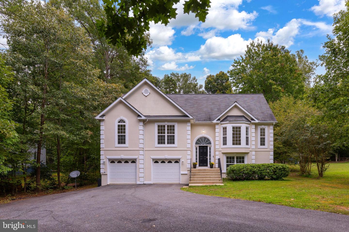 95 Albertson Ct Property Photo 41