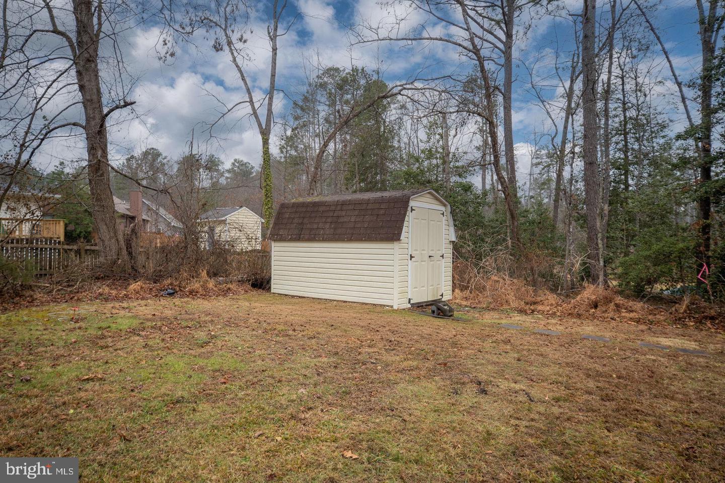 100 American Dr Property Photo 39