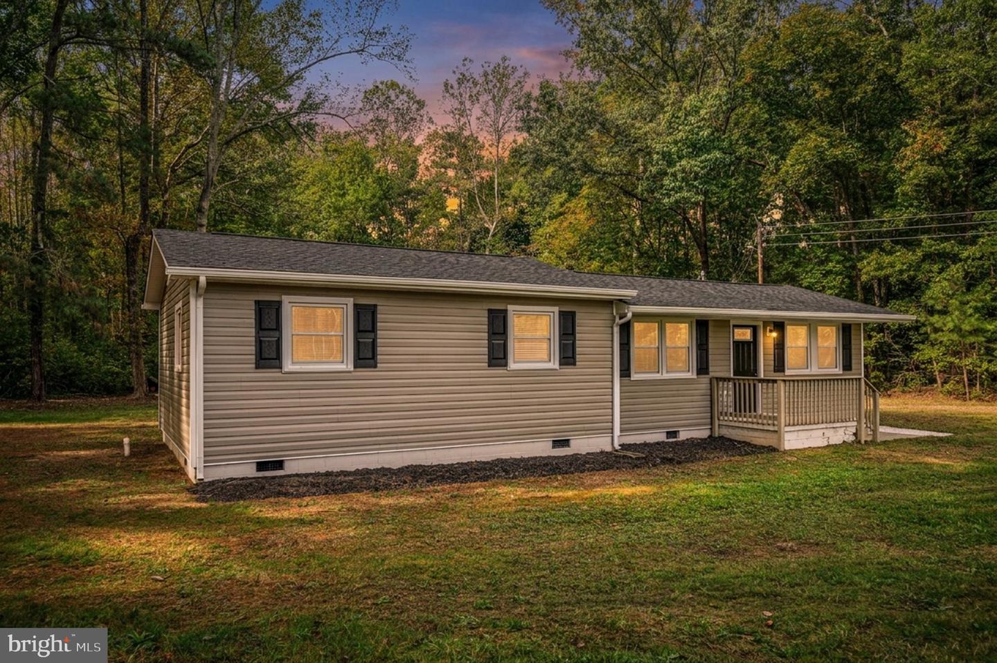 17194 NEW BALTIMORE RD Property Photo 1