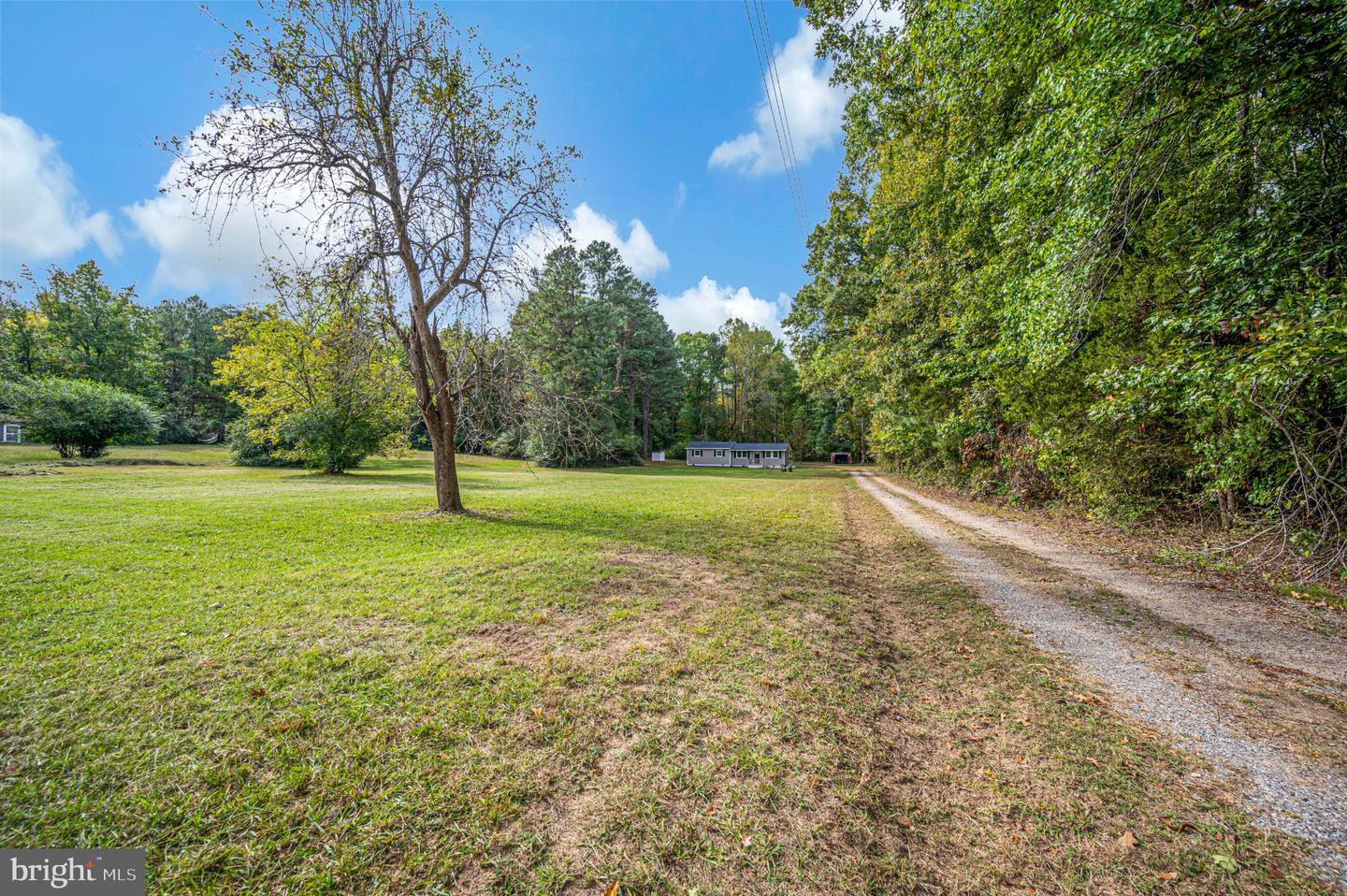 17194 New Baltimore Rd Property Photo 3