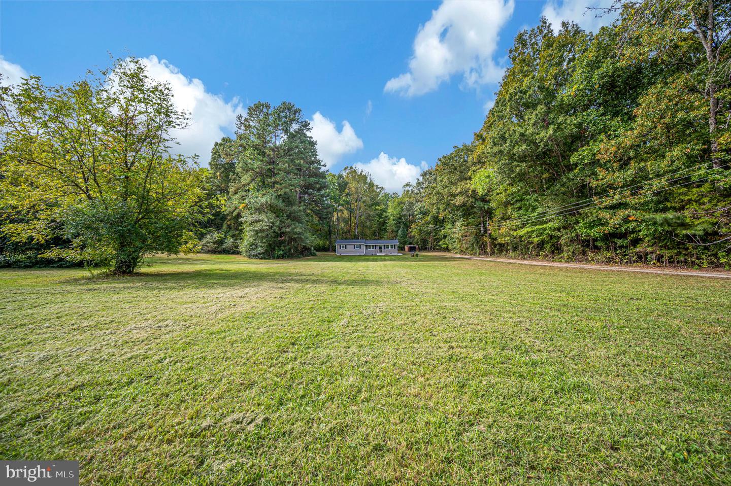 17194 New Baltimore Rd Property Photo 4