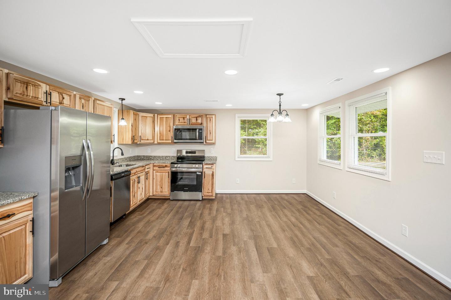 17194 New Baltimore Rd Property Photo 13