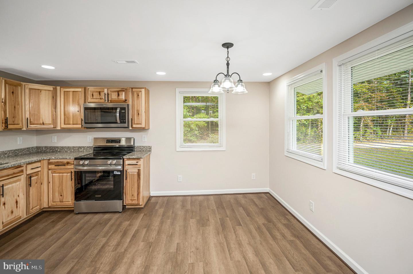 17194 New Baltimore Rd Property Photo 15