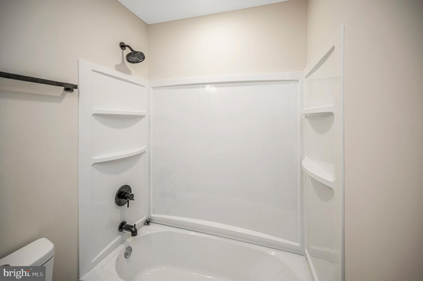 17194 New Baltimore Rd Property Photo 30