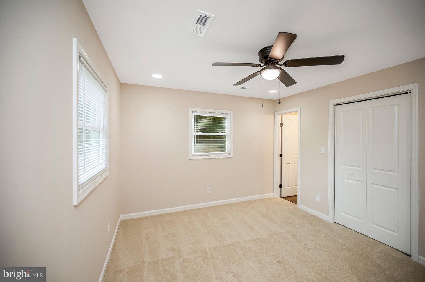 17194 New Baltimore Rd Property Photo 33