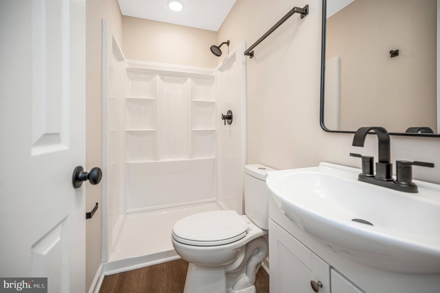 17194 New Baltimore Rd Property Photo 35