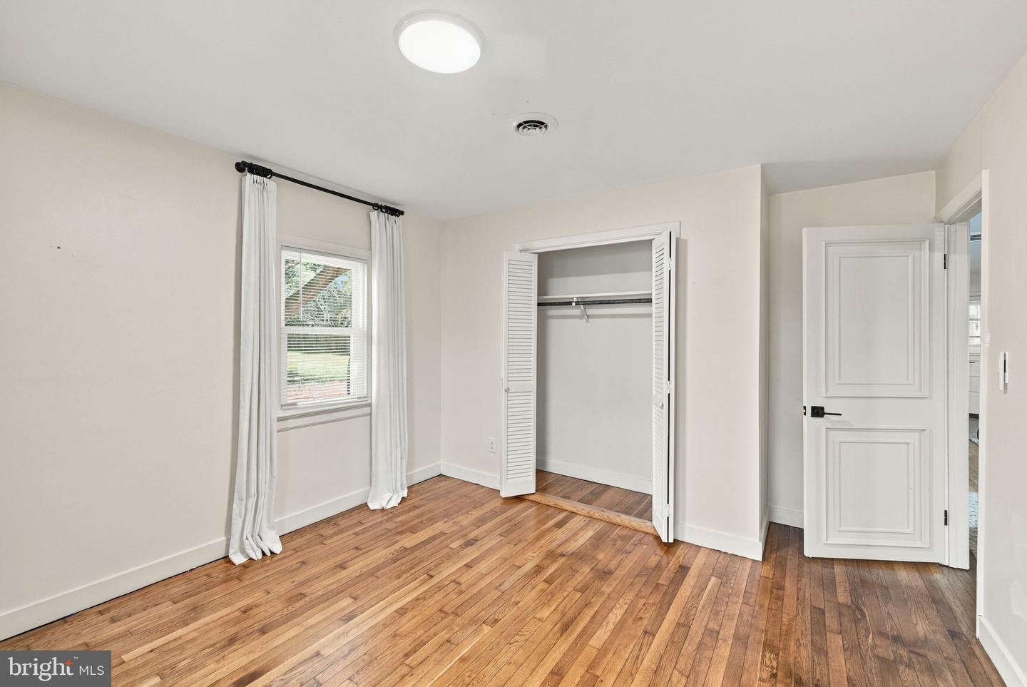 26097 Townfield Dr Property Photo 18
