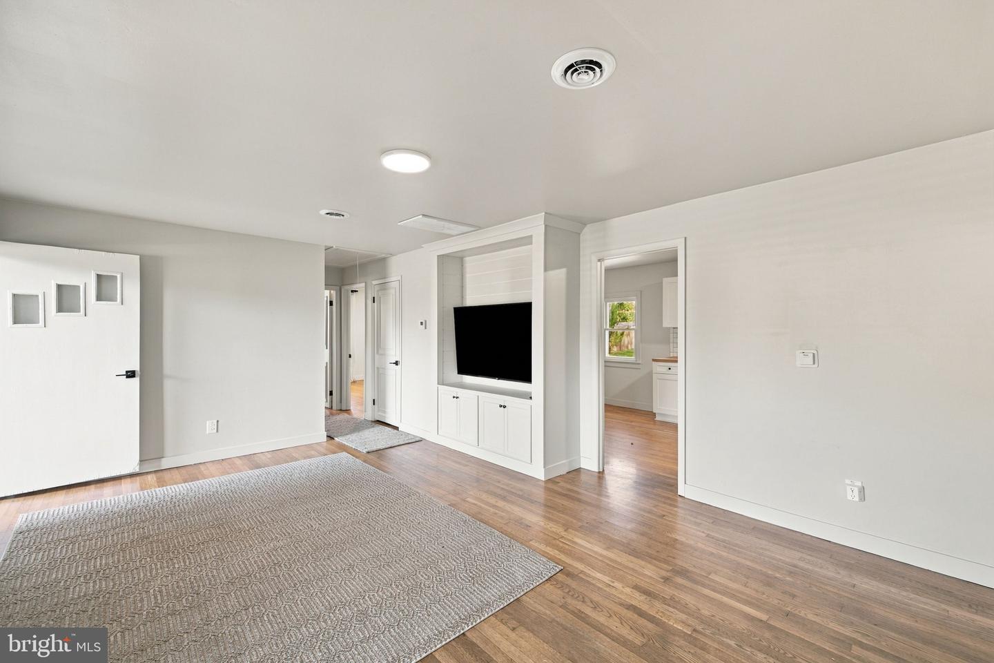 26097 Townfield Dr Property Photo 33