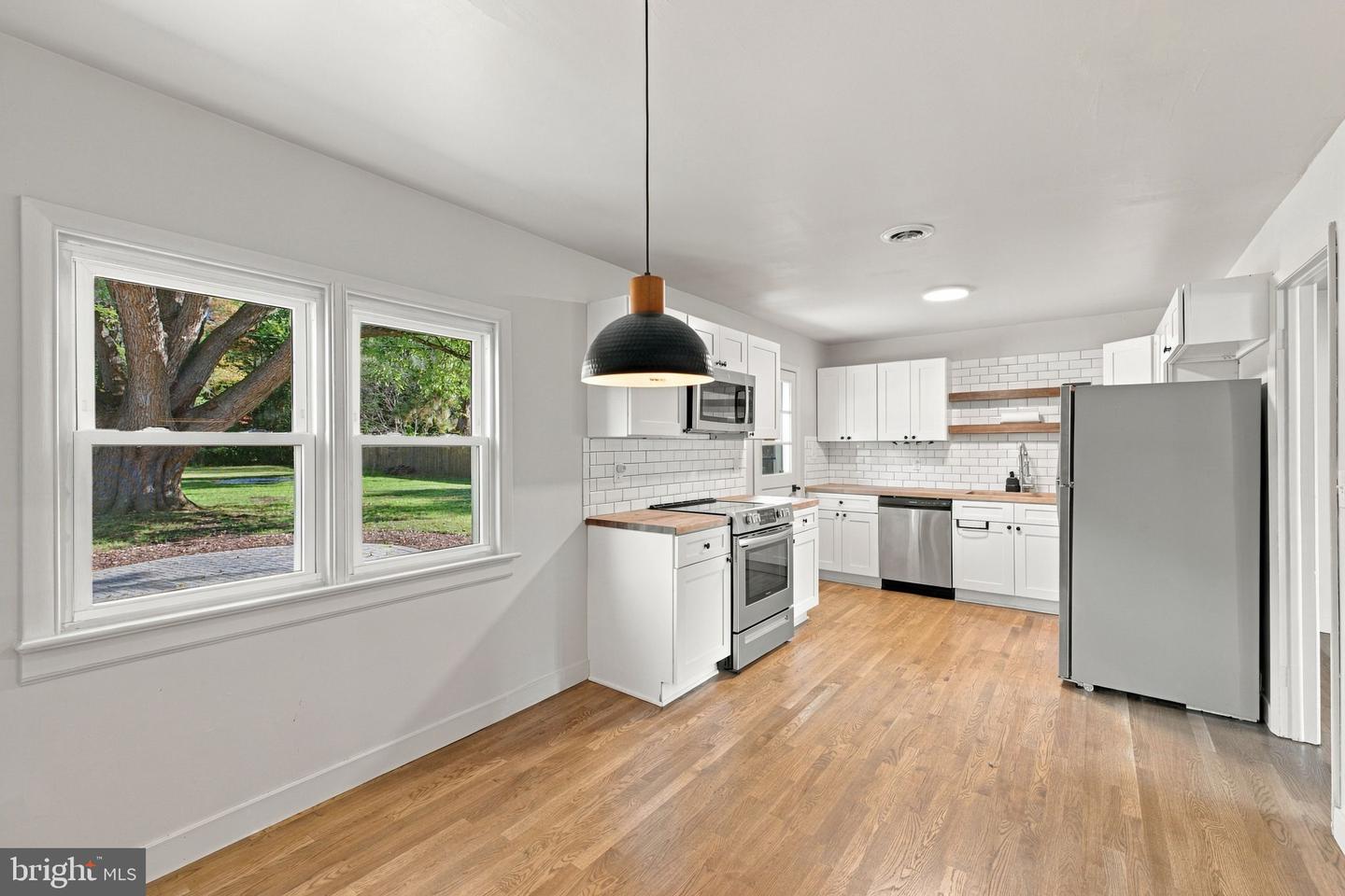 26097 Townfield Dr Property Photo 36