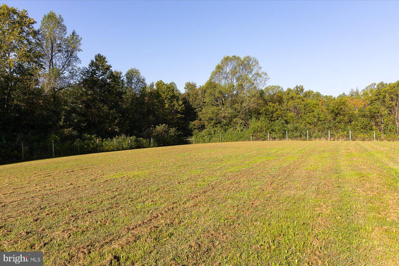 667 Hustle Rd Property Photo 13