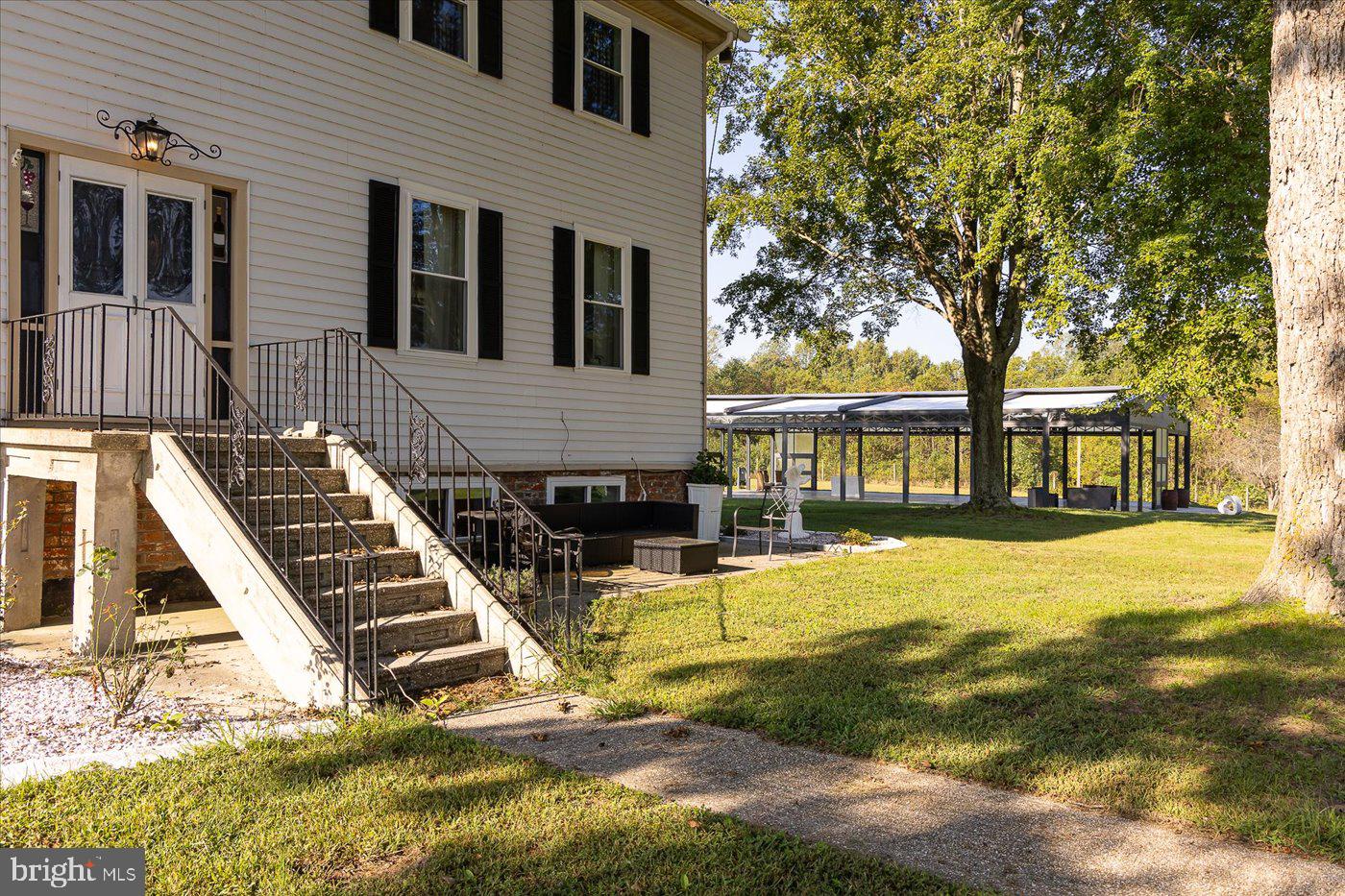 667 Hustle Rd Property Photo 20