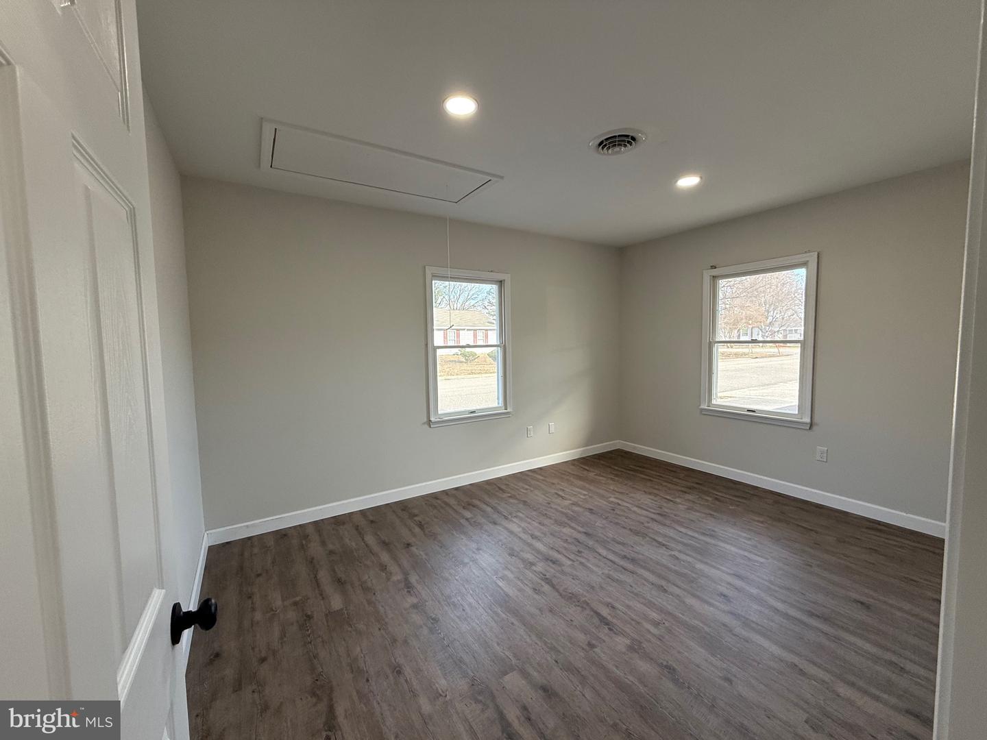 721 Charlotte St Property Photo