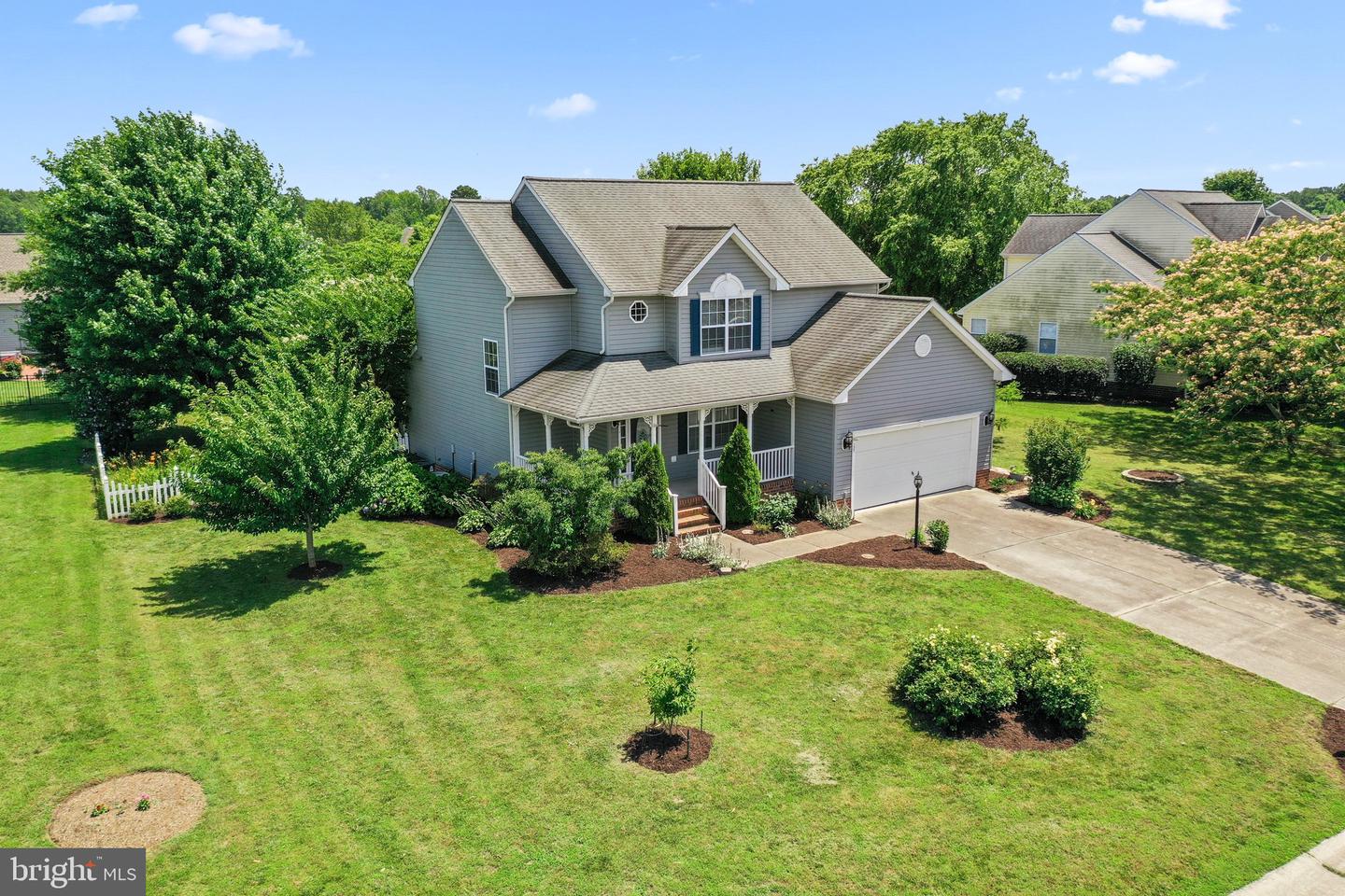 135 Hobbs Hole Ln Property Photo 1