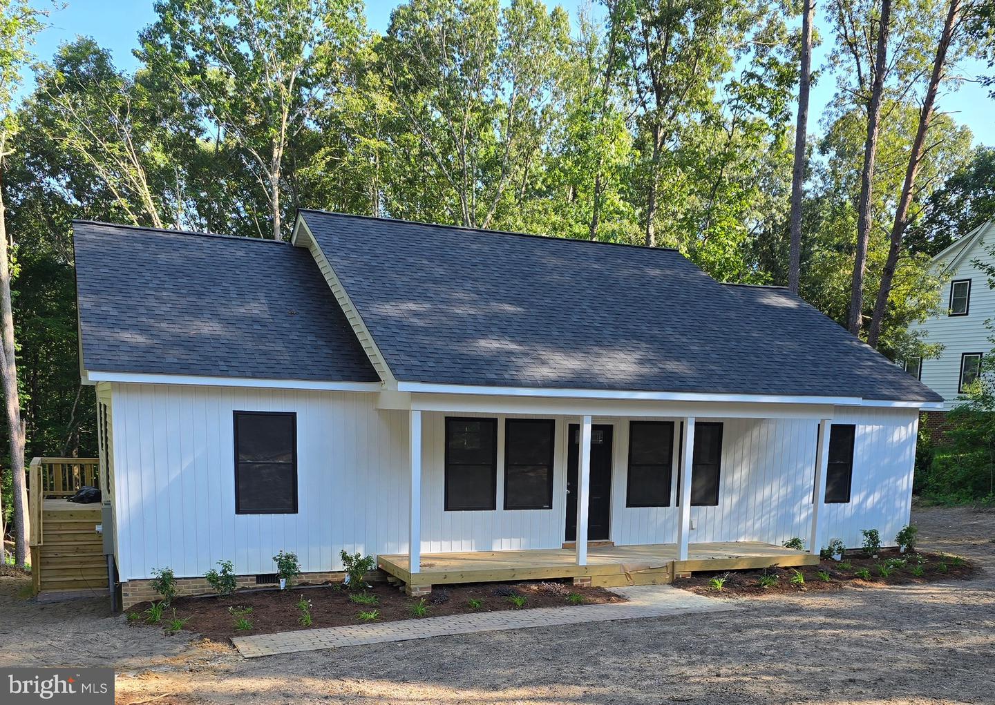 728 Meadow Drive Property Photo 1