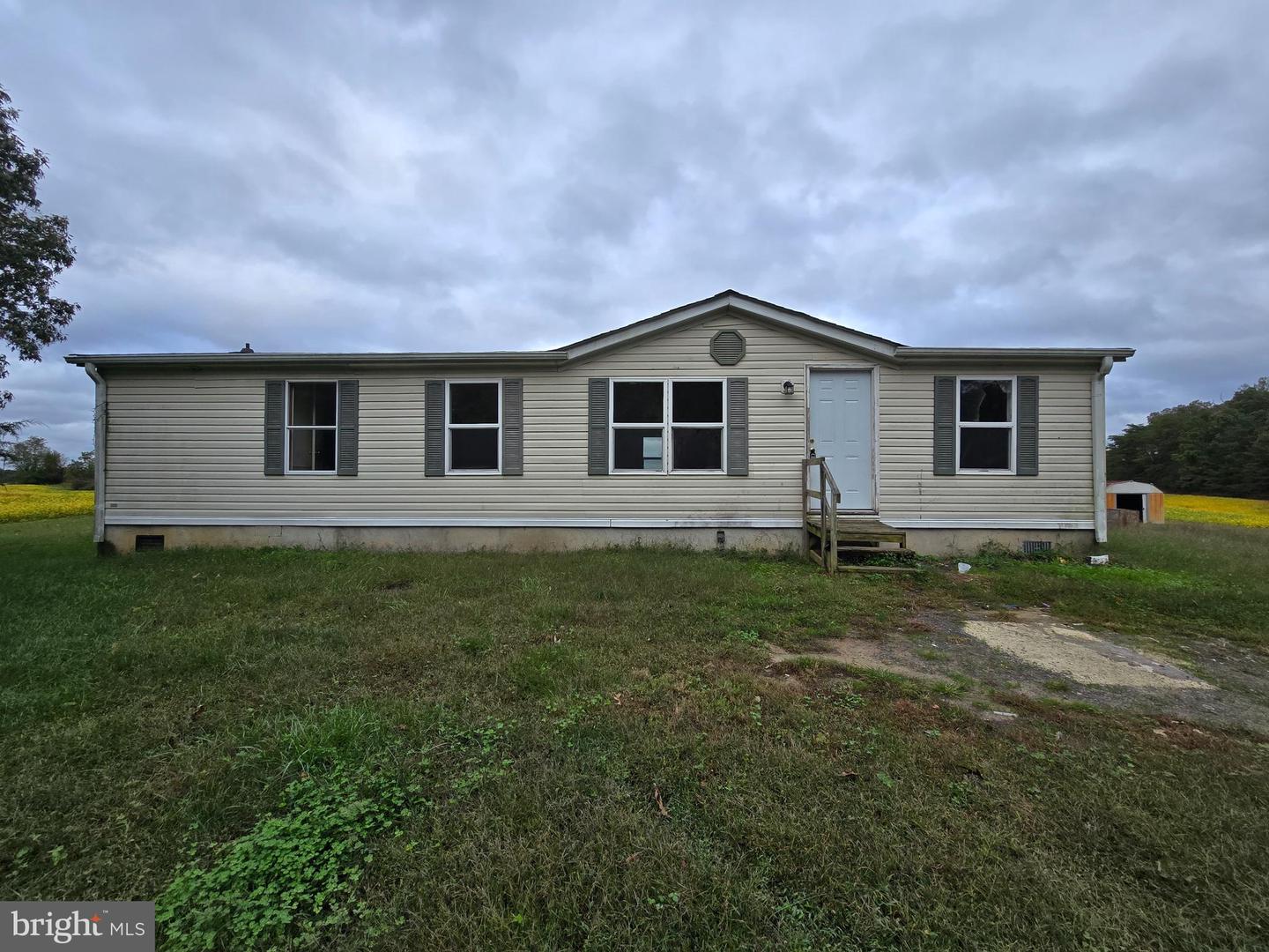 2378 Ullainee Rd Property Photo 1