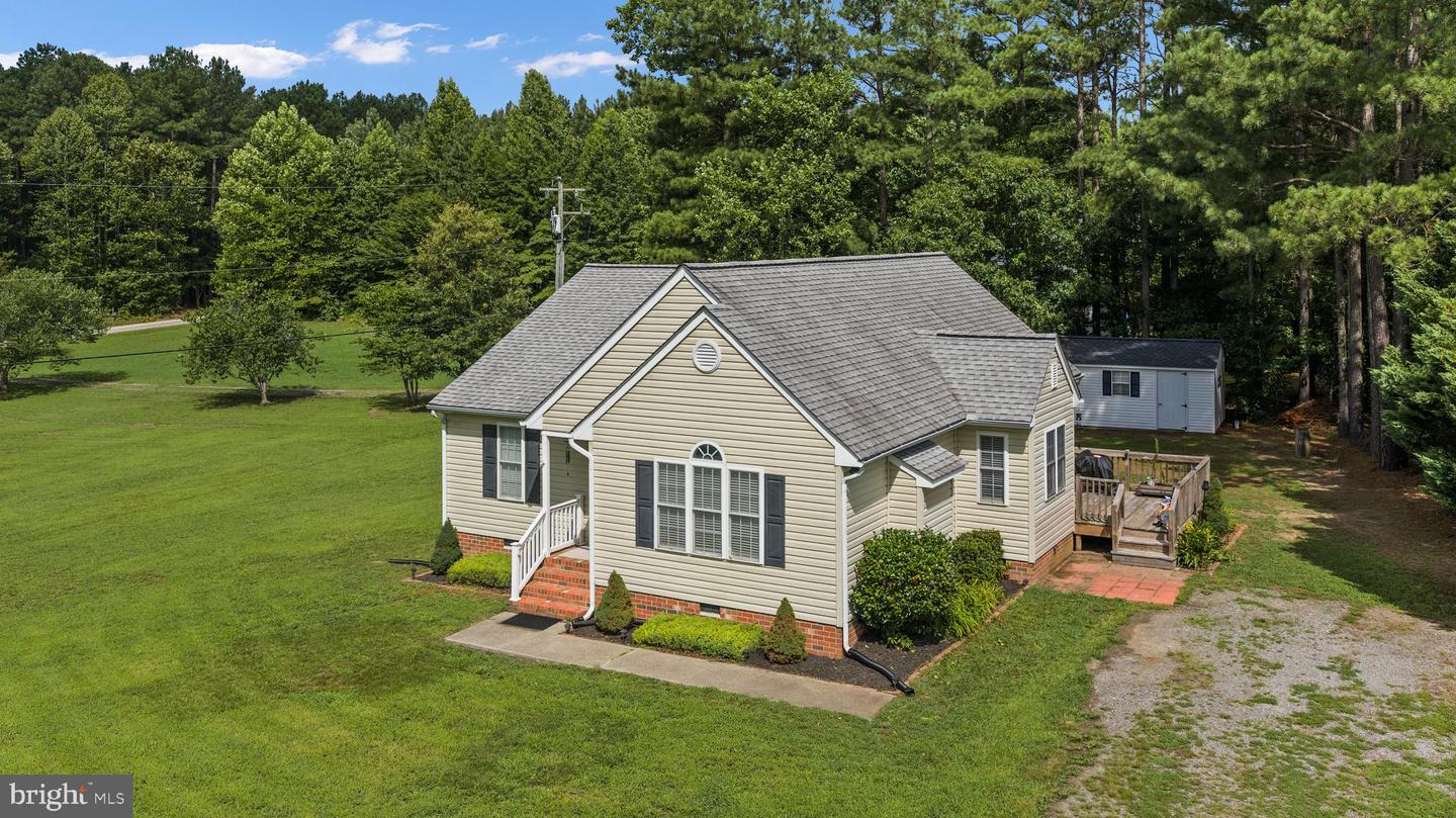 151 Deep Landing Rd Property Photo 4