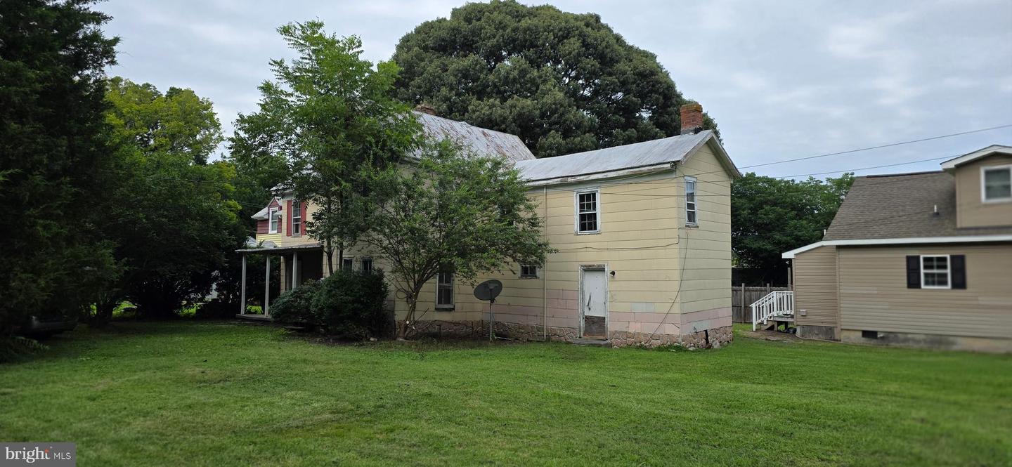 436 Duke Street Property Photo 2